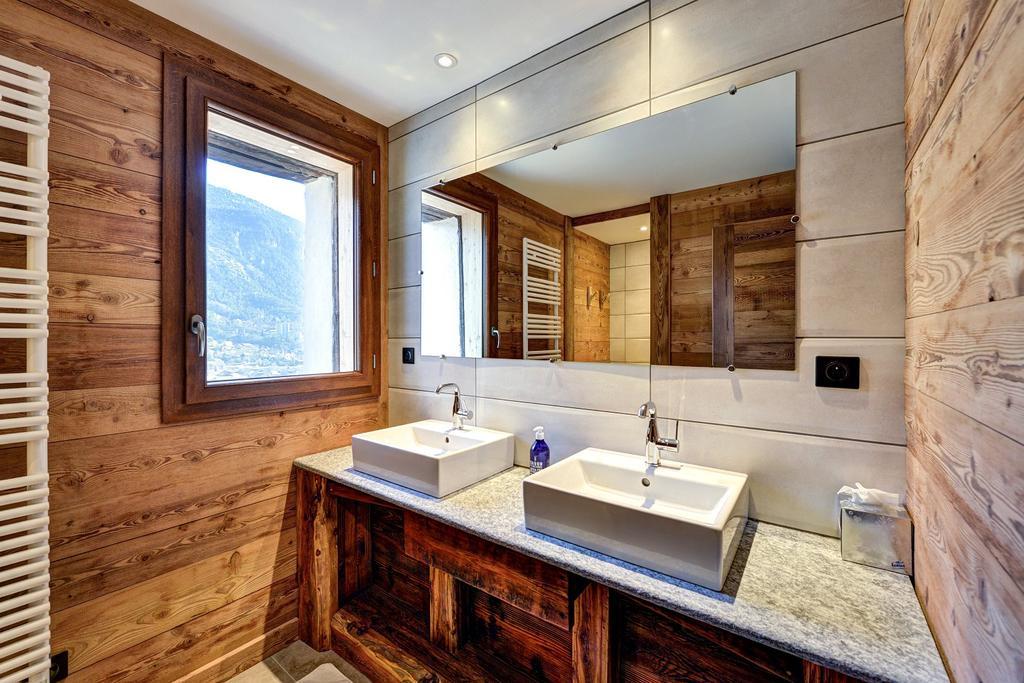 Gites & Spa De La Ferme De Belline Briancon  Exterior photo